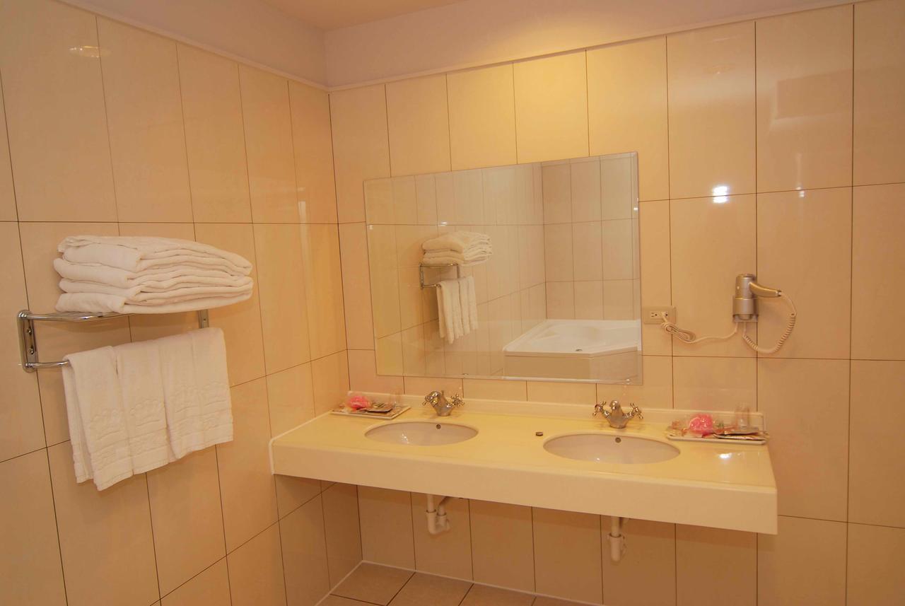 เบคแฮม โฮเต็ล Motel Luzhu ภายนอก รูปภาพ