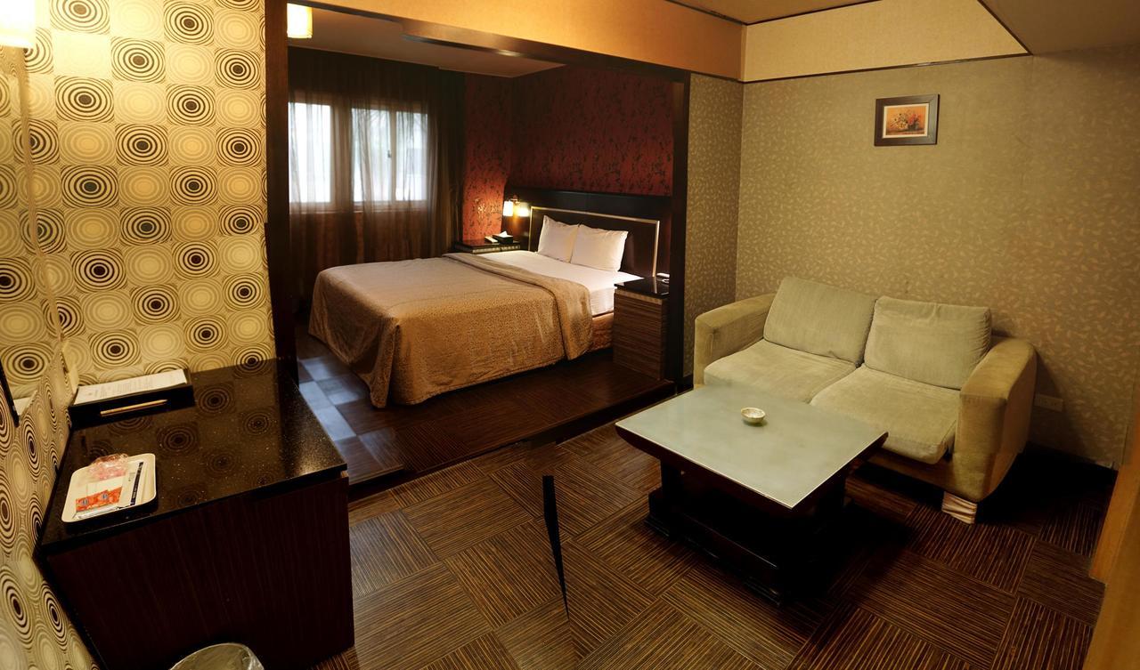 เบคแฮม โฮเต็ล Motel Luzhu ภายนอก รูปภาพ